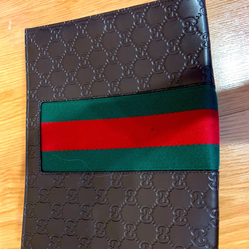 Gucci clutch